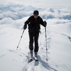 Skiing tour